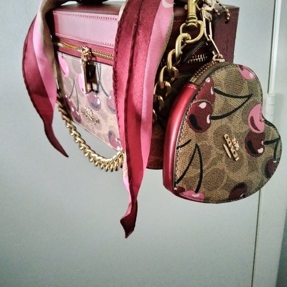 NOT FOR SALE Coach Bags they are so 🥰 cute/Not for Sale - Picture 2 of 7
